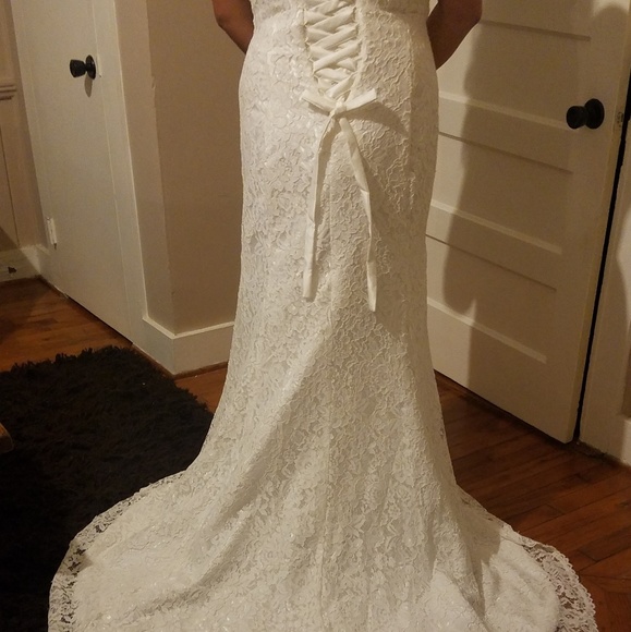 Unaltered Lace Mermaid Fit & Flare Wedding Dress - Picture 8 of 8